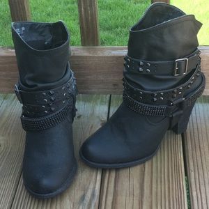 Not rated ankle booties